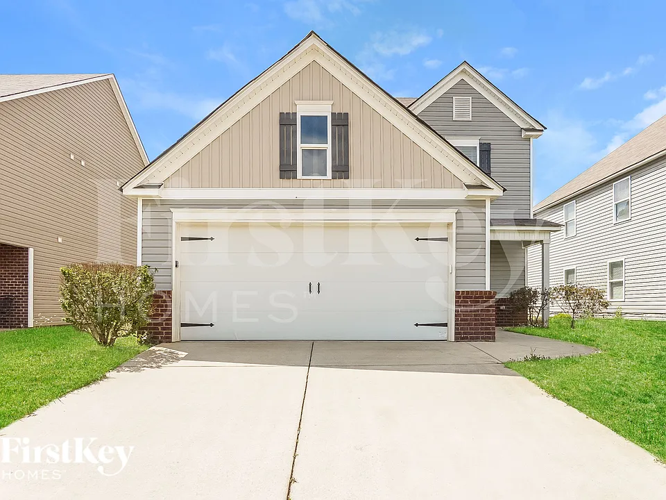 4778 Woodford Cir