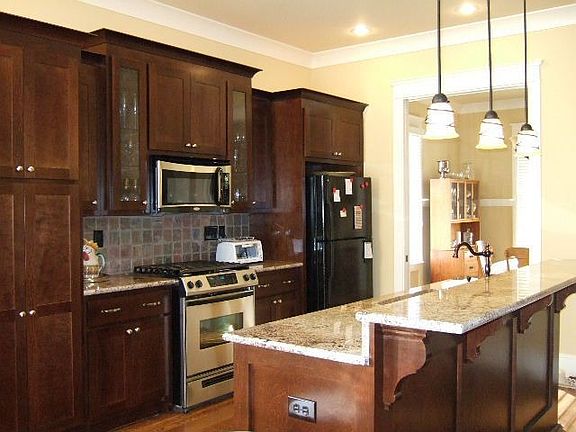 Kitchen w/Granite and Stainless