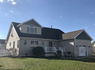 7 Victory Dr, Rio Grande, NJ 08242