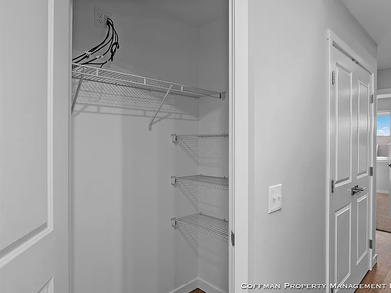 Northen Dell Commons — Photo 10