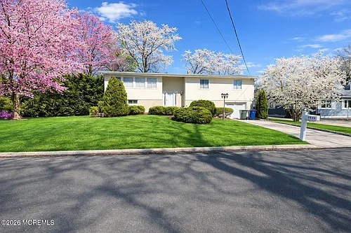 1111 Madison Ave Photo 1