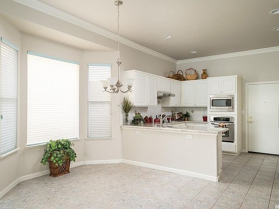 4th image of 2703 Stampede Ct