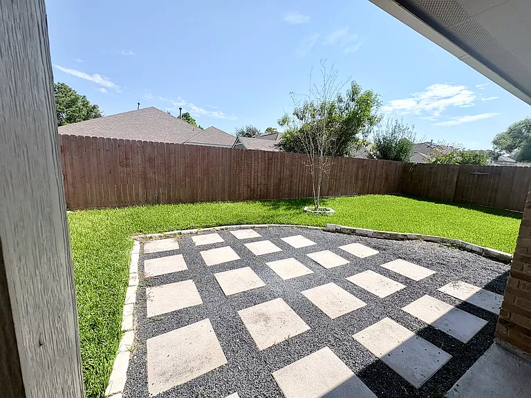 25018 Lakecrest Manor Dr — Photo 10