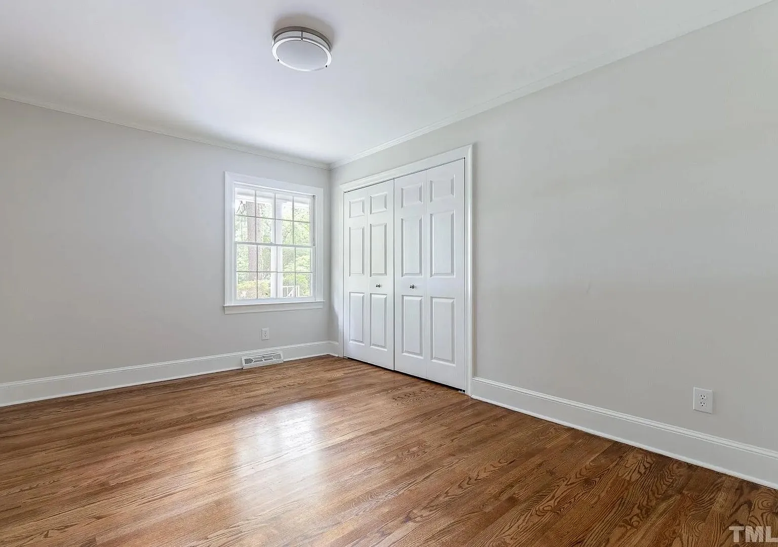 Room in 5 Bedroom House at 4600 Joyner Pl — Photo 4