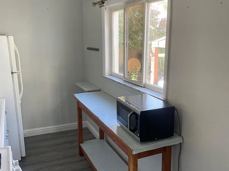 219 Clifton Ave #2 — Photo 11