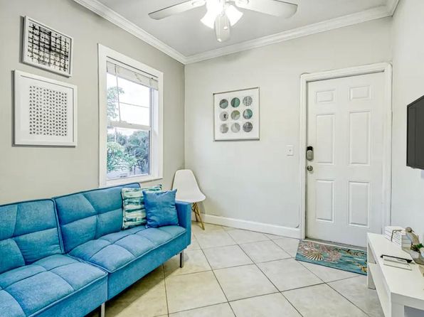 415 31st St APT 5
