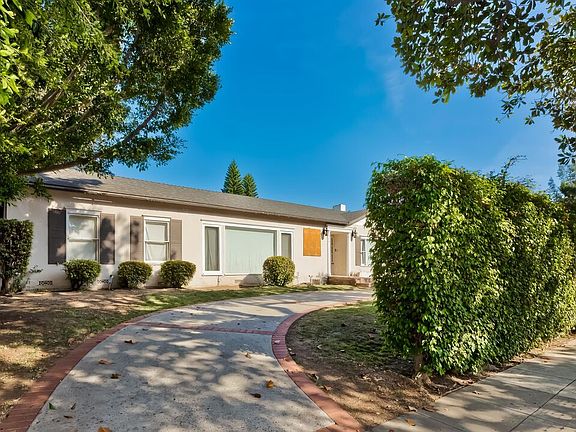 4th image of 514 N Camden Dr