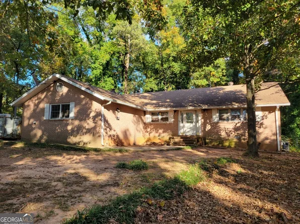 7944 Wright Cir, Jonesboro, GA 30236