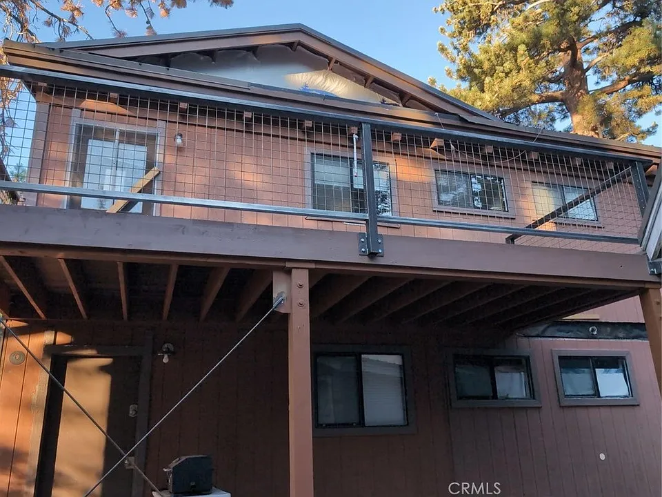 92 Snowridge Ln