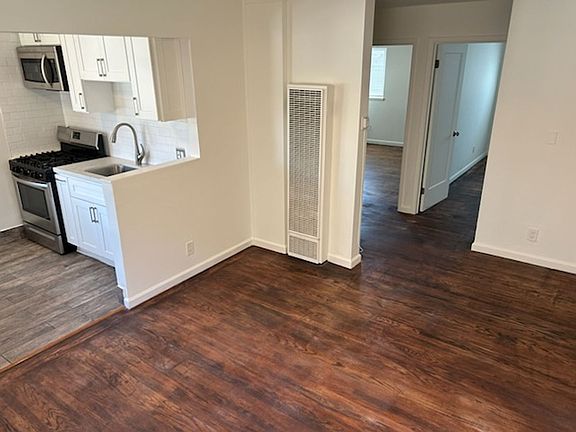 3rd image of 4124 Judah St #1