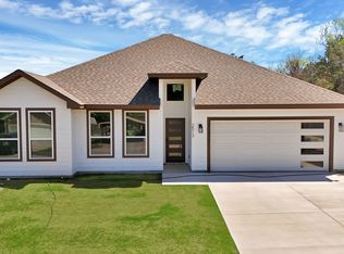 2513 Austin Ct, Granbury, TX 76048