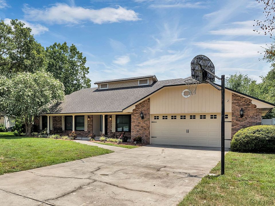 1st image of 7714 Pine Forest Ct