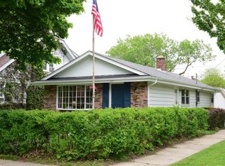 167 S James St, Waukesha, WI 53186
