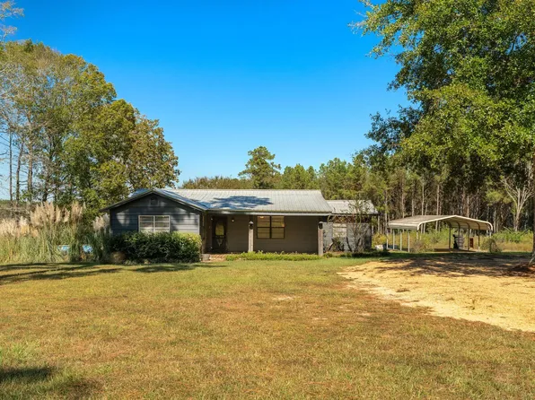 215 Alvin Stuckey Rd, Columbia, MS 39429