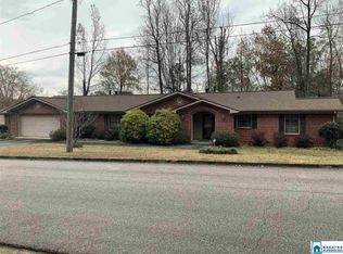 71 Avery Dr, Anniston, AL 36205