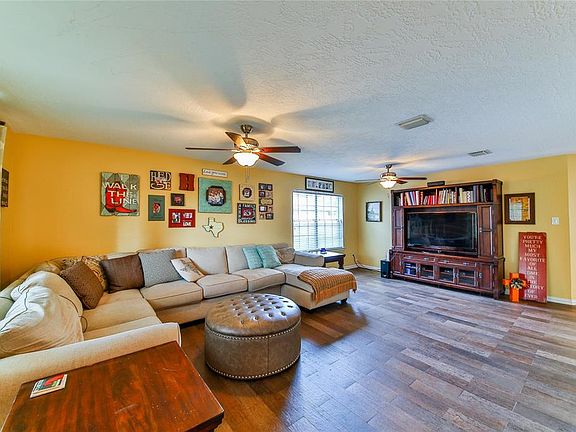 5th image of 709 Wisdom Dr