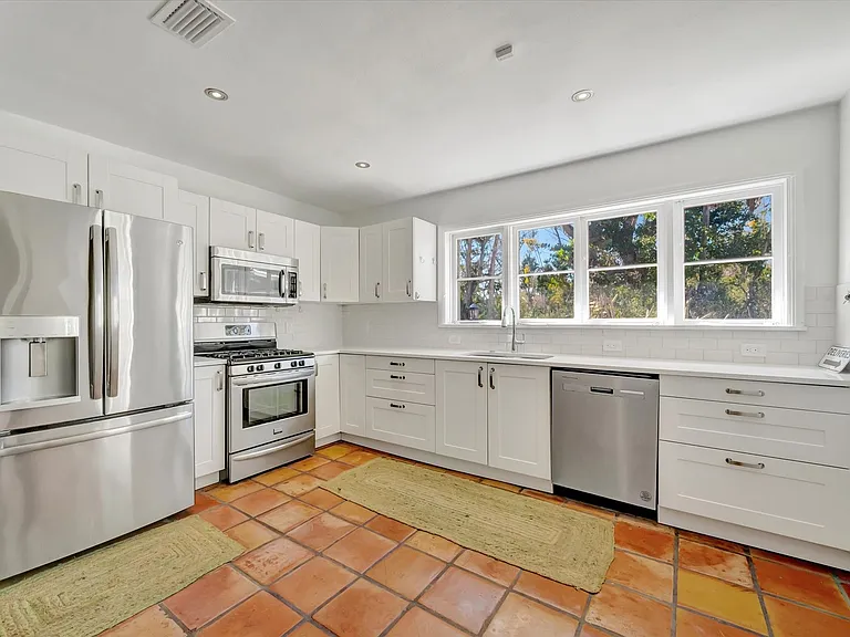 4237 Higel Ave — Photo 12