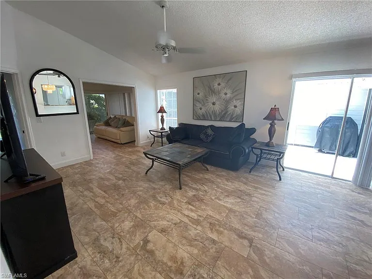 14805 Crooked Pond Ct — Photo 33