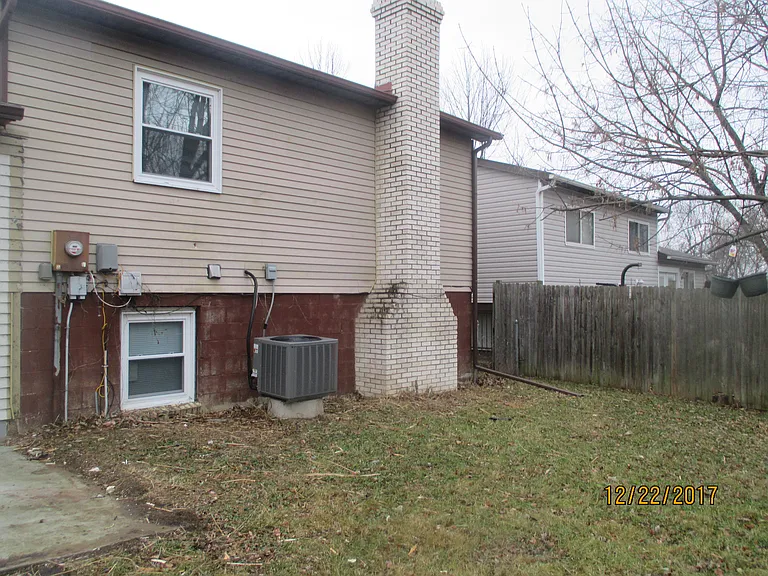 2849 Palisades Ave — Photo 5