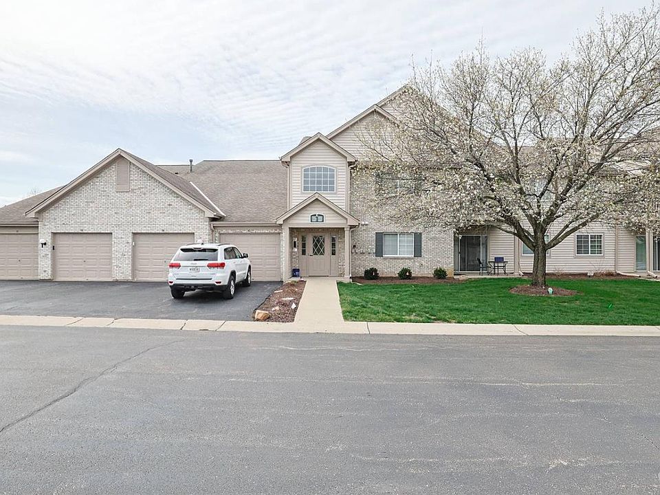 1st image of 4897 Bordeaux Ln