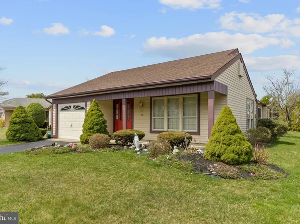 28 Saint Paul Pl, Manchester, NJ 08759