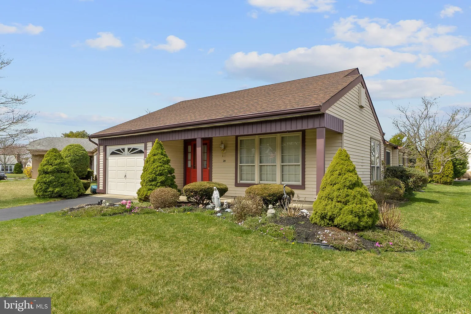 28 Saint Paul Pl photo 1