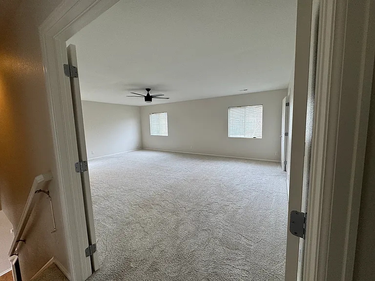 Raleigh Cir — Photo 5