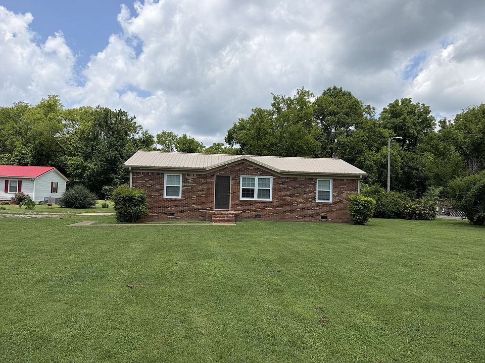 1st image of 1365 Meadowbrook Dr