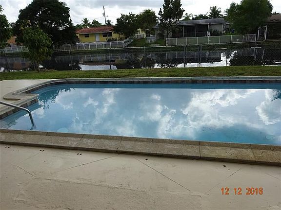 2nd image of 8610 NW 24th Pl