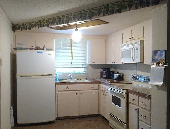 5th image of 3110 Holiday Lake Dr