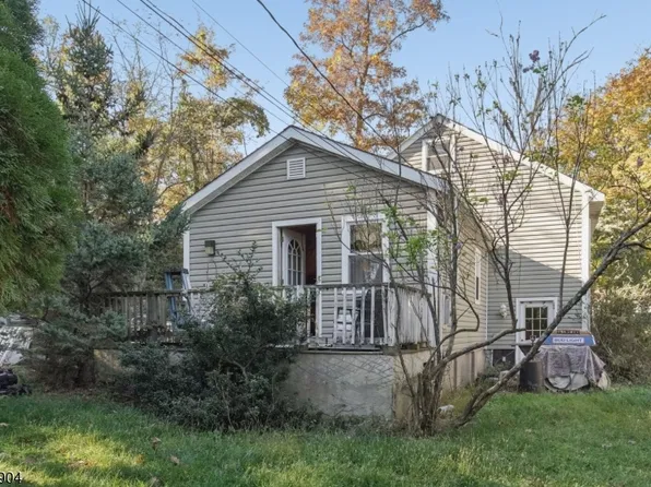 32 Northwestern Trl, Hopatcong Boro, NJ 07843