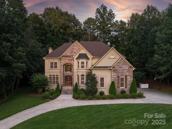 1029 Seminole Dr, Waxhaw, NC 28173