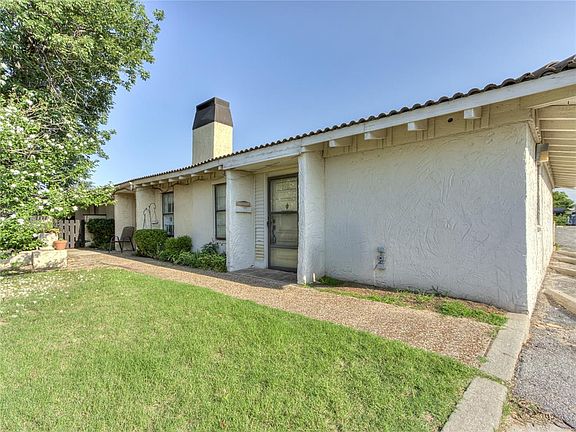 2nd image of 7107 NW 16th St
