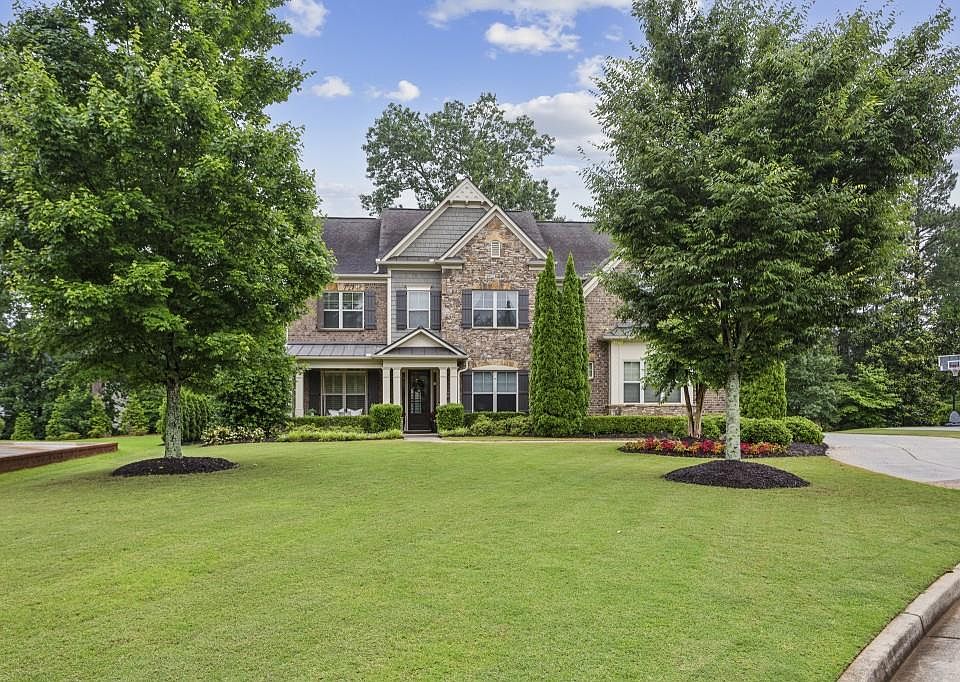 1st image of 2579 Lulworth Ln
