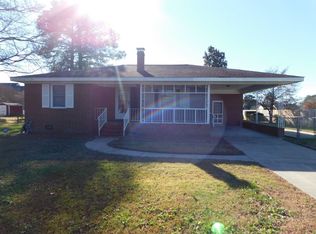 215 Crescent Dr, Hertford, NC 27944