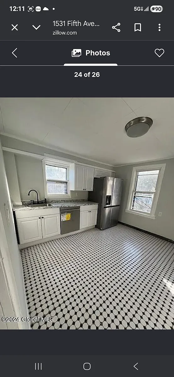 Building Photo - 1531 5th Ave #2
