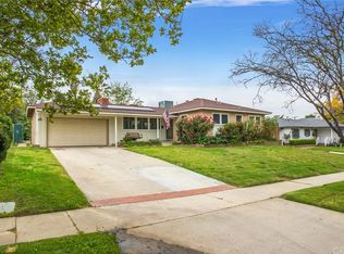 826 Nottingham Dr, Redlands, CA 92373