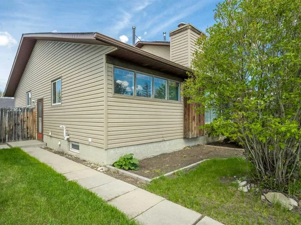 2164 S Summerfield Blvd SE, Airdrie, AB T4B 1X5