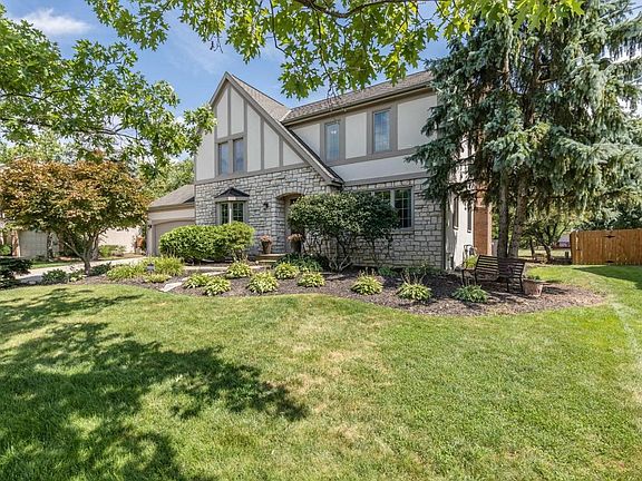 2nd image of 7667 Worsley Pl