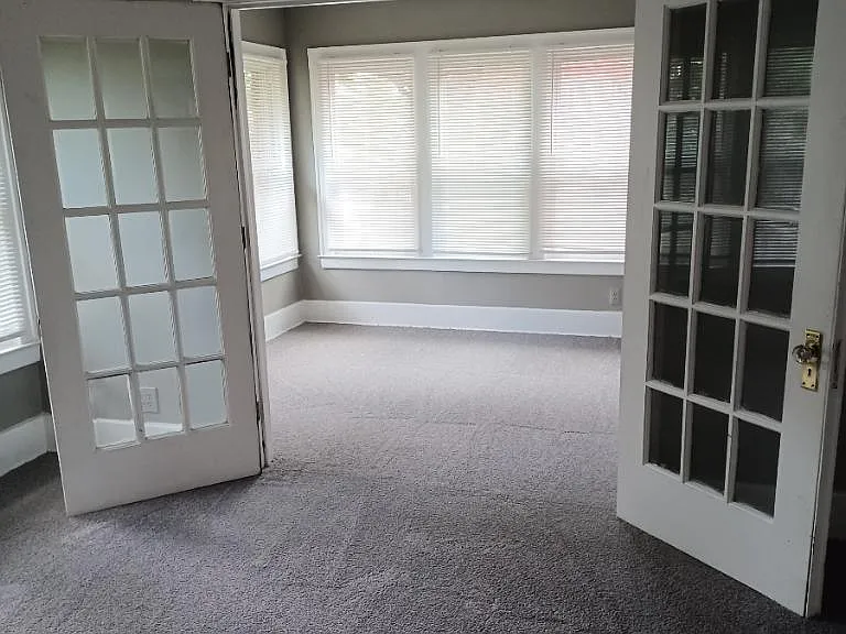 574 W Goldengate St — Photo 5