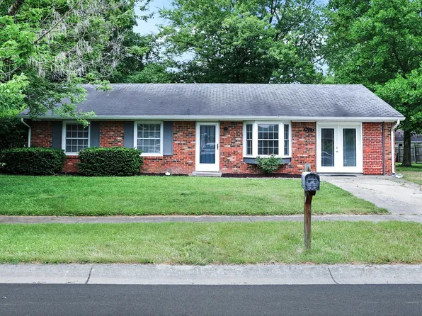 160 Oxbow Rd, Bargersville, IN 46106