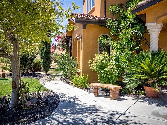 3rd image of 4051 English Oaks Dr