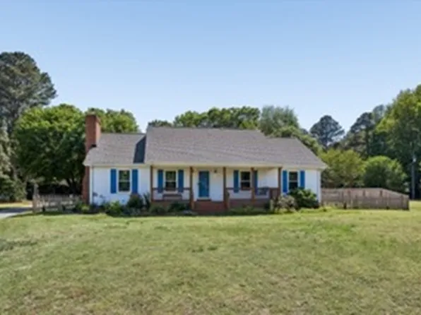 5786 Booker Ln, Gloucester, VA 23061