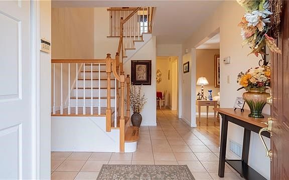 3rd image of 21 Peachtree Dr