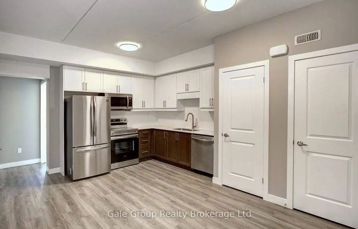 Building Photo - 439 Athlone Ave #C4