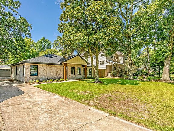 2nd image of 1035 Gardenia Dr