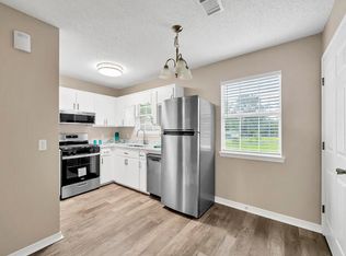 863 E Nelson Ave, Defuniak Springs, FL 32433