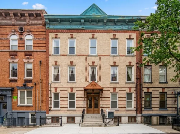 232 Van Horne St, Jersey City, NJ