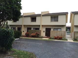 2124 Ne 44th Street #10, Lighthouse Point, FL 33064