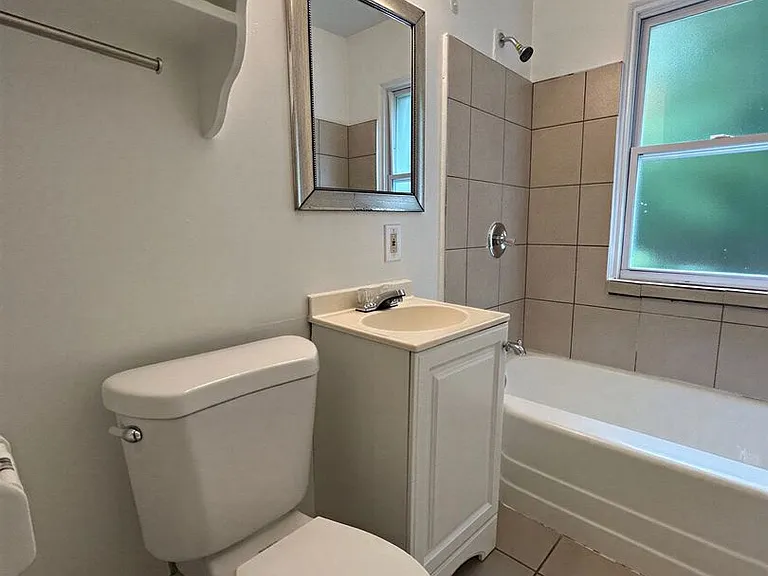 17310 Fenton St — Photo 13